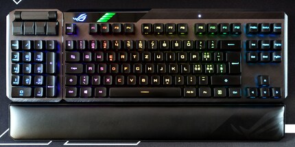 Attached to the left, you’ll get more buttons, plus a shorter distance from WASD to the mouse.