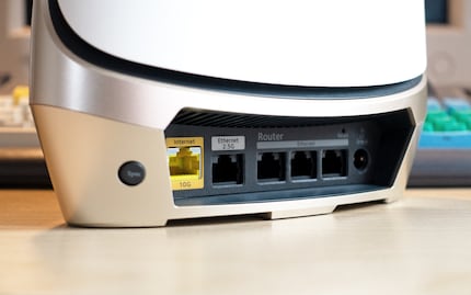 10 gigabit WAN, 2,5 gigabit LAN e tre volte gigabit LAN.