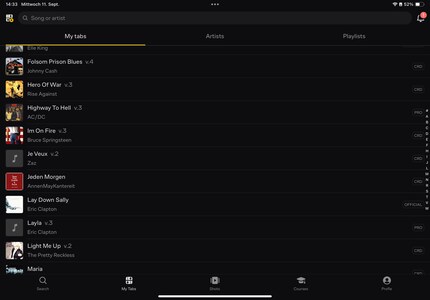Je fais aussi de la musique avec la tablette... enfin, disons que j’affiche les accords pour guitare de mes chansons préférées.